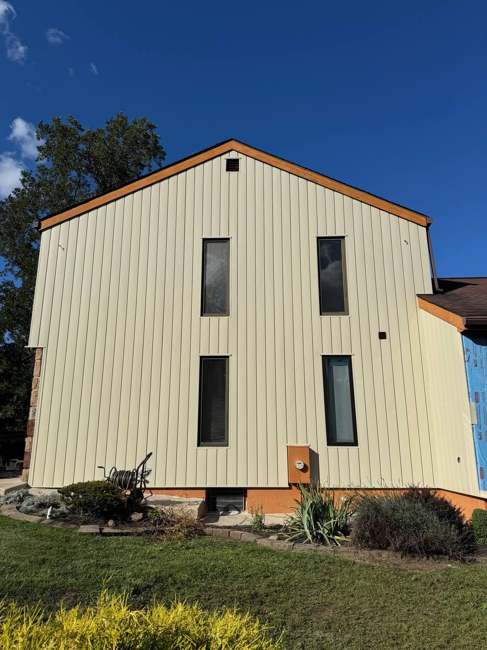 Metal Siding project by PH Services — photo 1 of 21